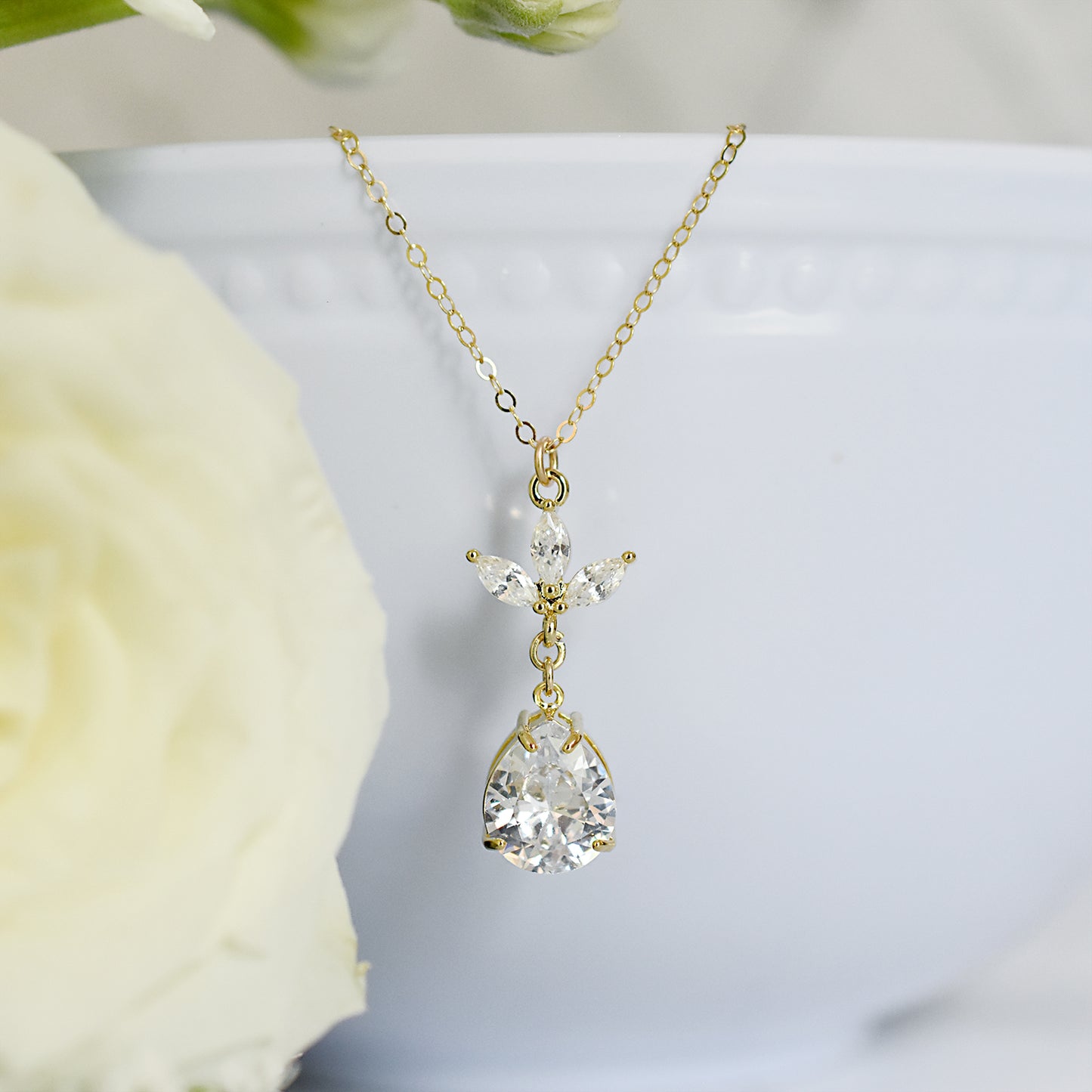 The Kate Necklace in Gold