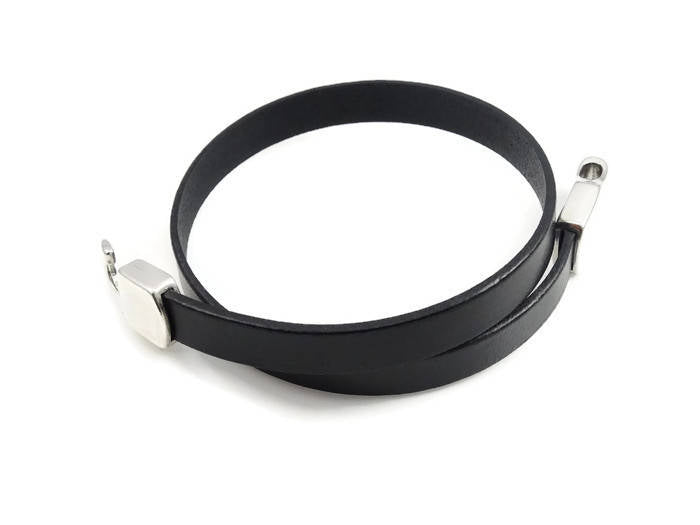 Women's Leather Choker