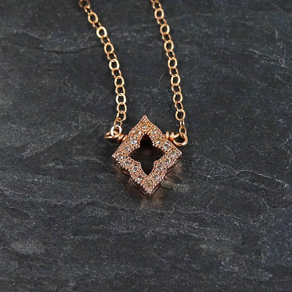 Rose Gold Minimalist Necklace 