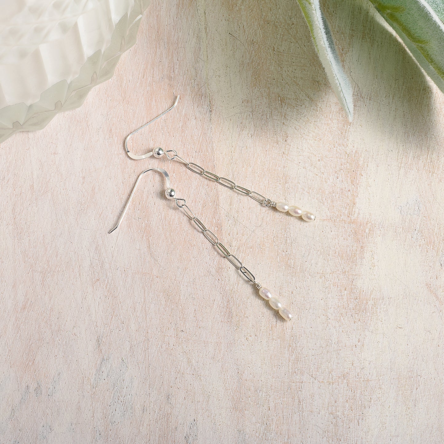 Silver chain earrings with pearls