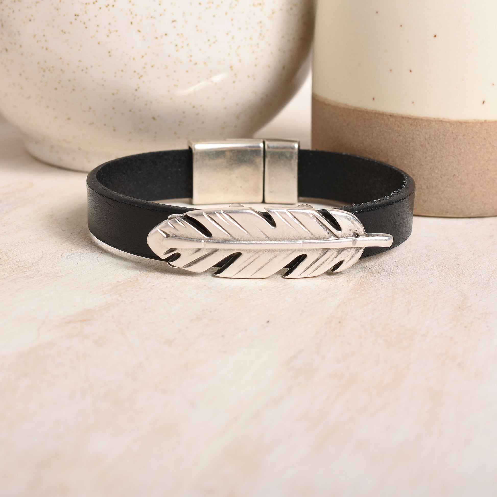 10mm wide leather with magnetic clasp