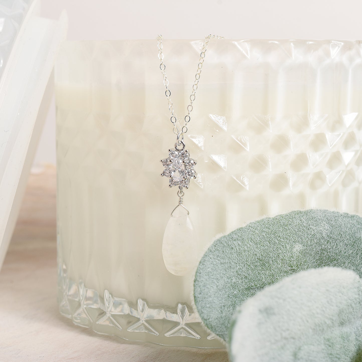 Wedding necklace for bride-to-be