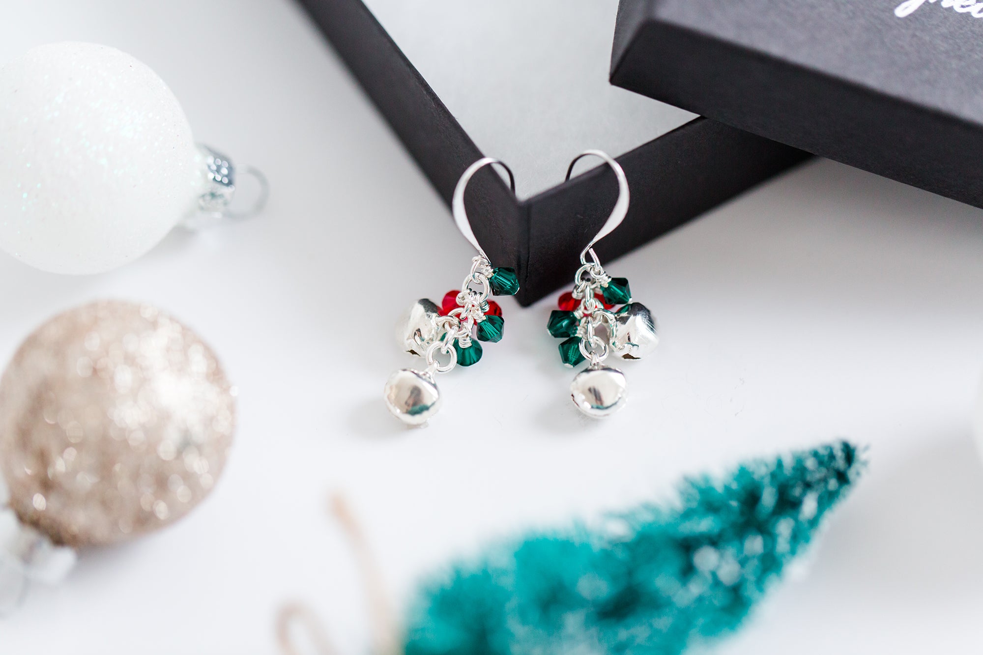 1pair Christmas Jingle Bell Crystal Dangle Earrings For Women, Holiday Gift  | SHEIN USA