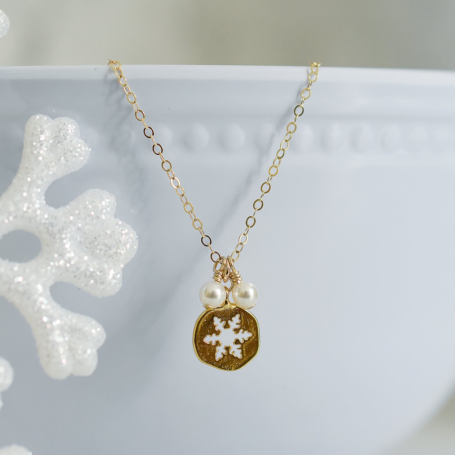 Gold Snowflake Cutout Necklace 