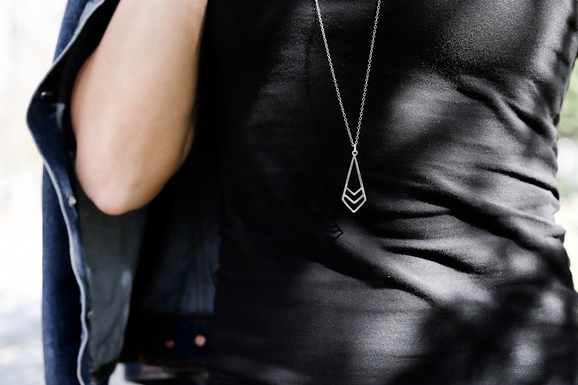 Geometric Pendant Necklace 