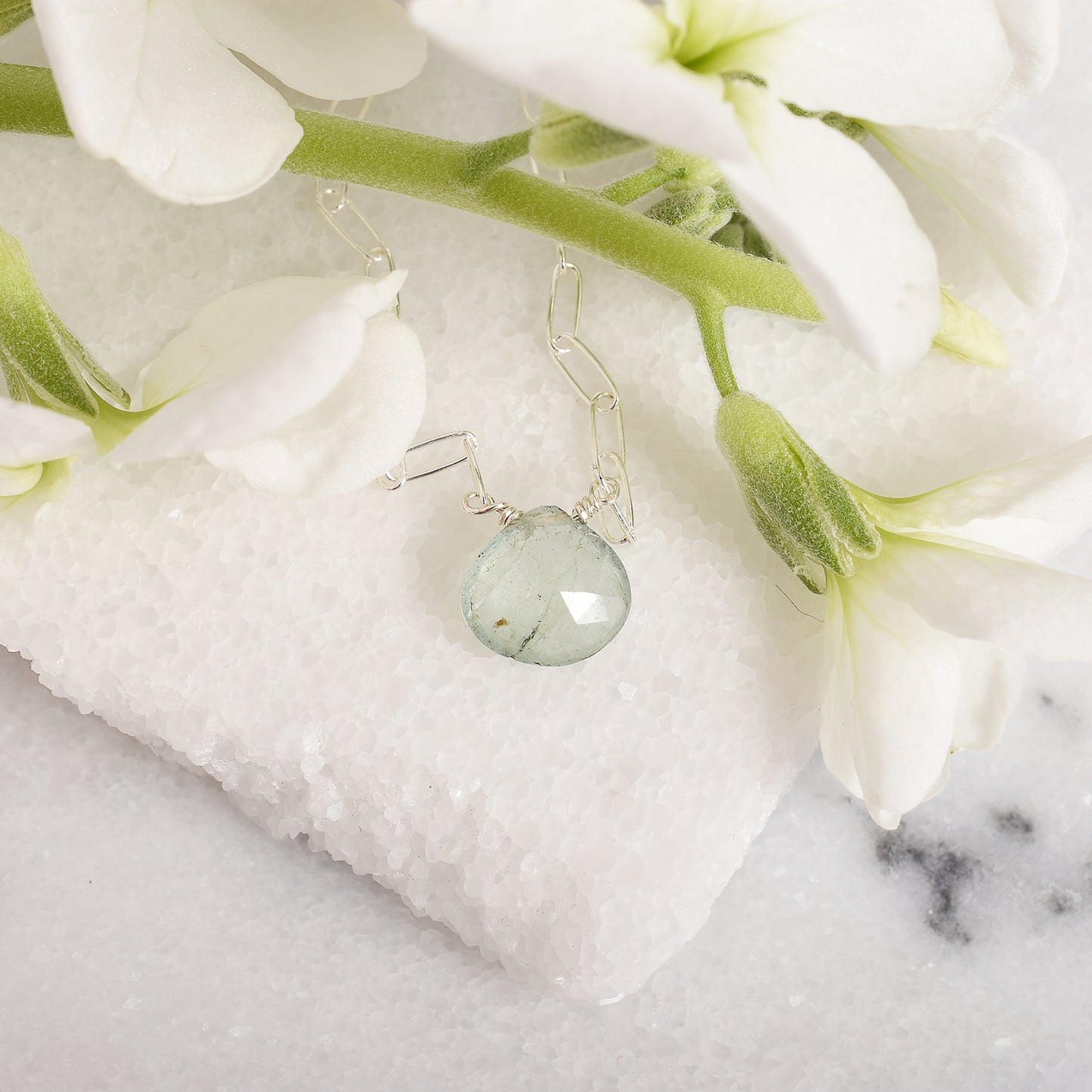 Moss Aquamarine Pendant Necklace 