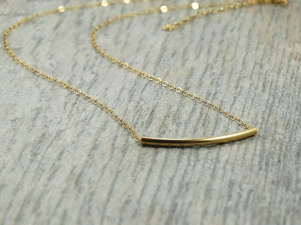 Gold Minimalist Necklace 